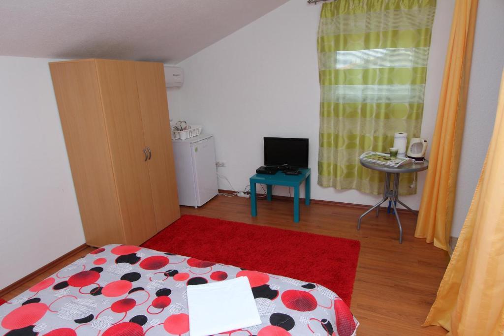 Rooms And Apartments Sally Rovinj Kamer foto