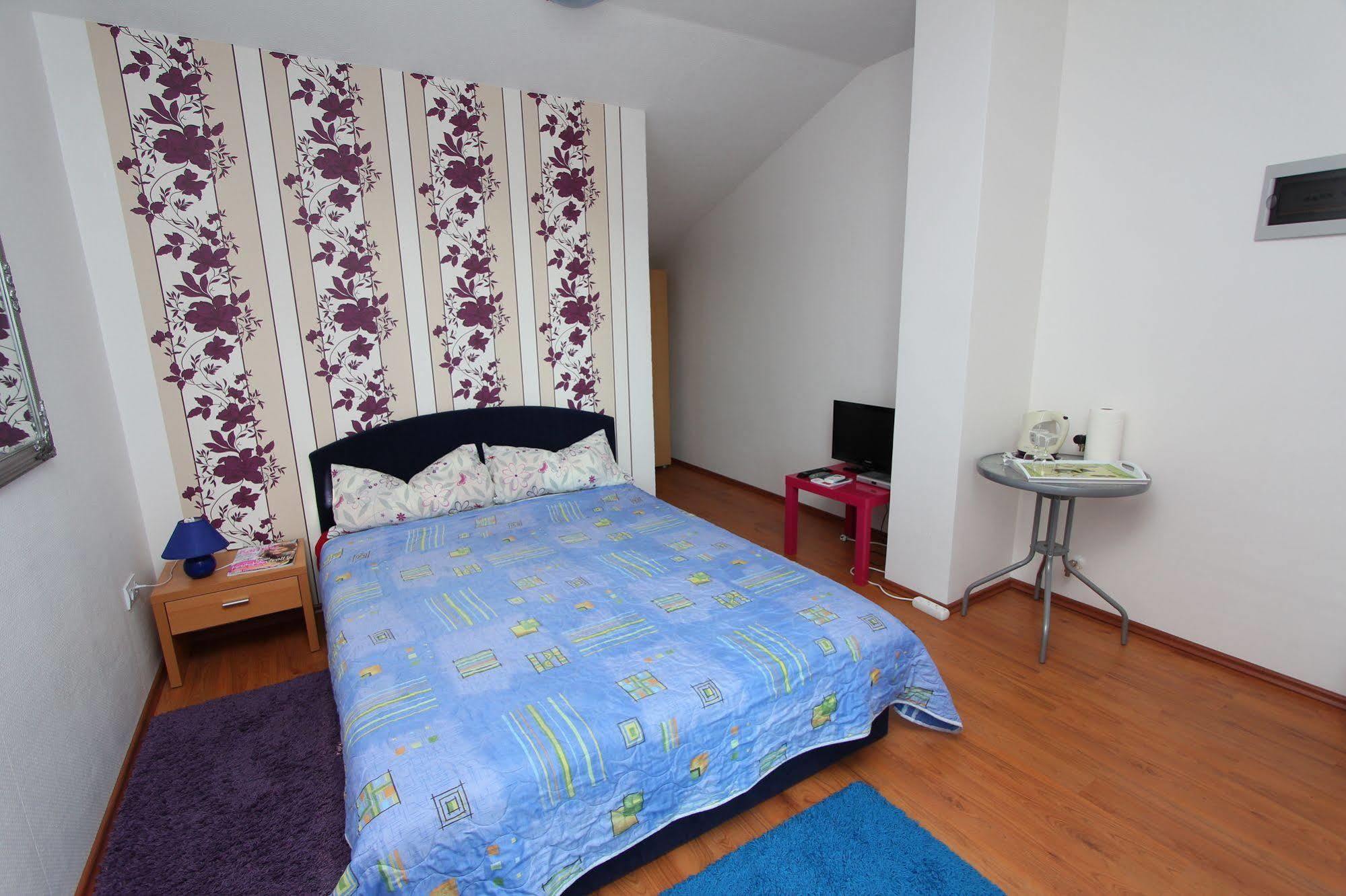 Rooms And Apartments Sally Rovinj Buitenkant foto